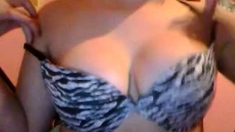 Cute Girl Shows Tits And Pussy On Chatroulette