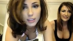 Brunette webcam babe plays boobs