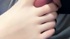 Amateur Foot Fetish Girlfriend Sucks and gives a Footjob